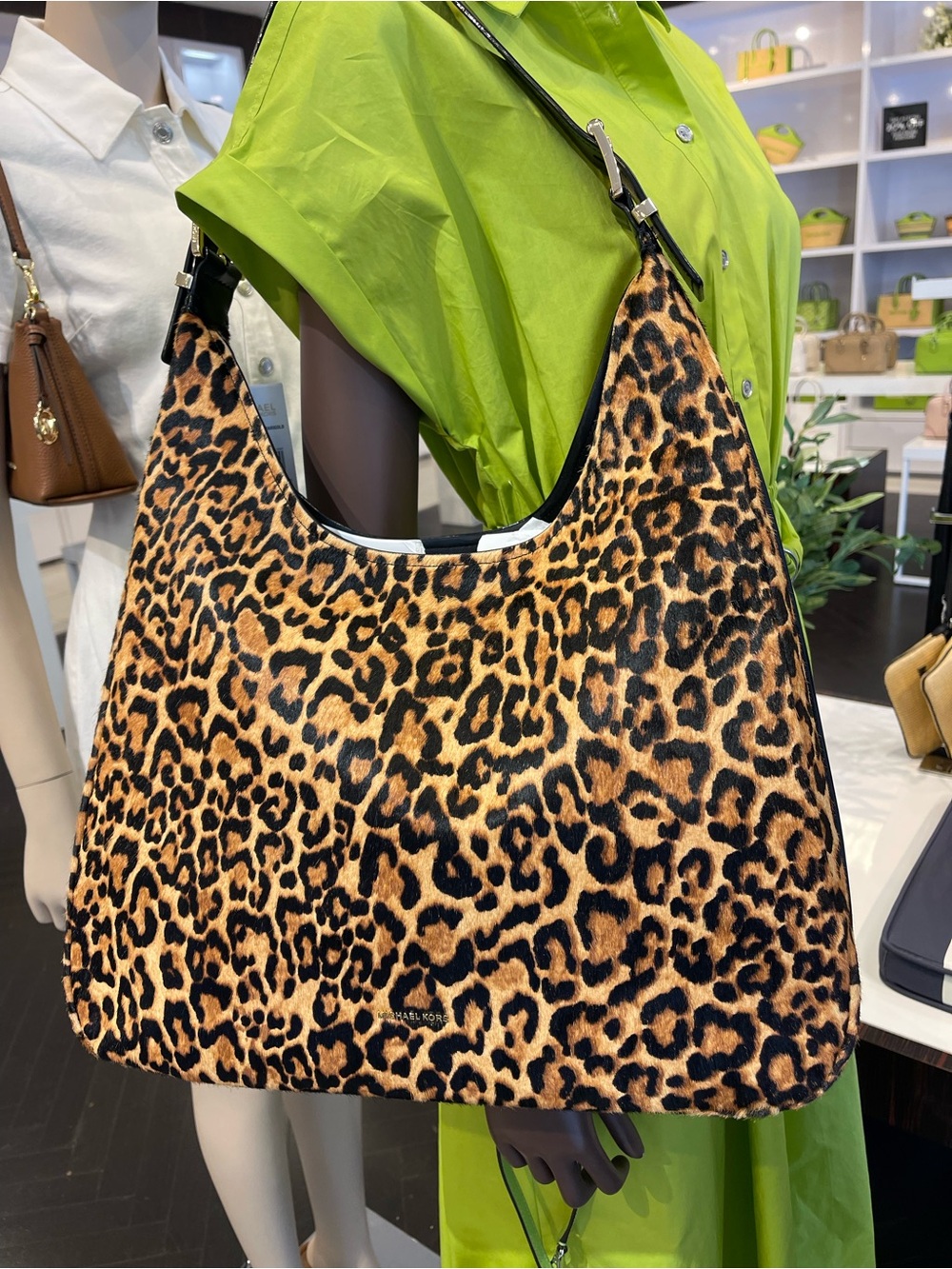 Michael Kors Nolita Large Leopard Print Calf Hair Hobo Shoulder Live Style
NWT - Picture 4 of 16